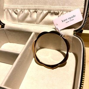 Kate Spade New York Sliced Scallops Hinge Bracelet